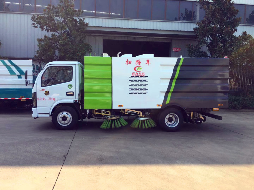 ����С������5����·܇-5����·܇�r��-������܇�W(w��ng)