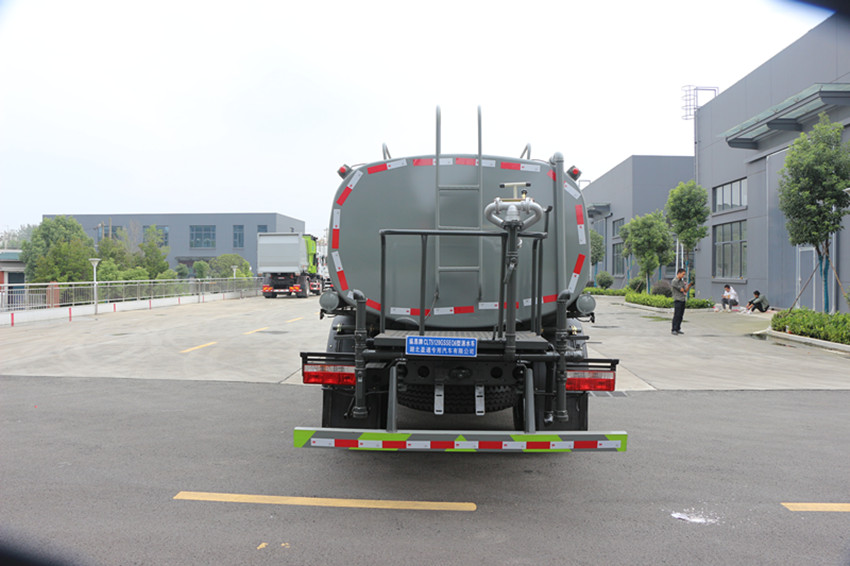 �v����8����ˮ܇-�|�L8����ˮ܇�r��-����ӯͨ