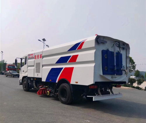 18噸洗掃車 18噸洗掃車