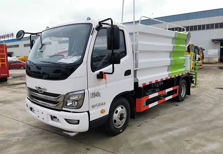 國六福田藍(lán)牌5噸灑水車圖片